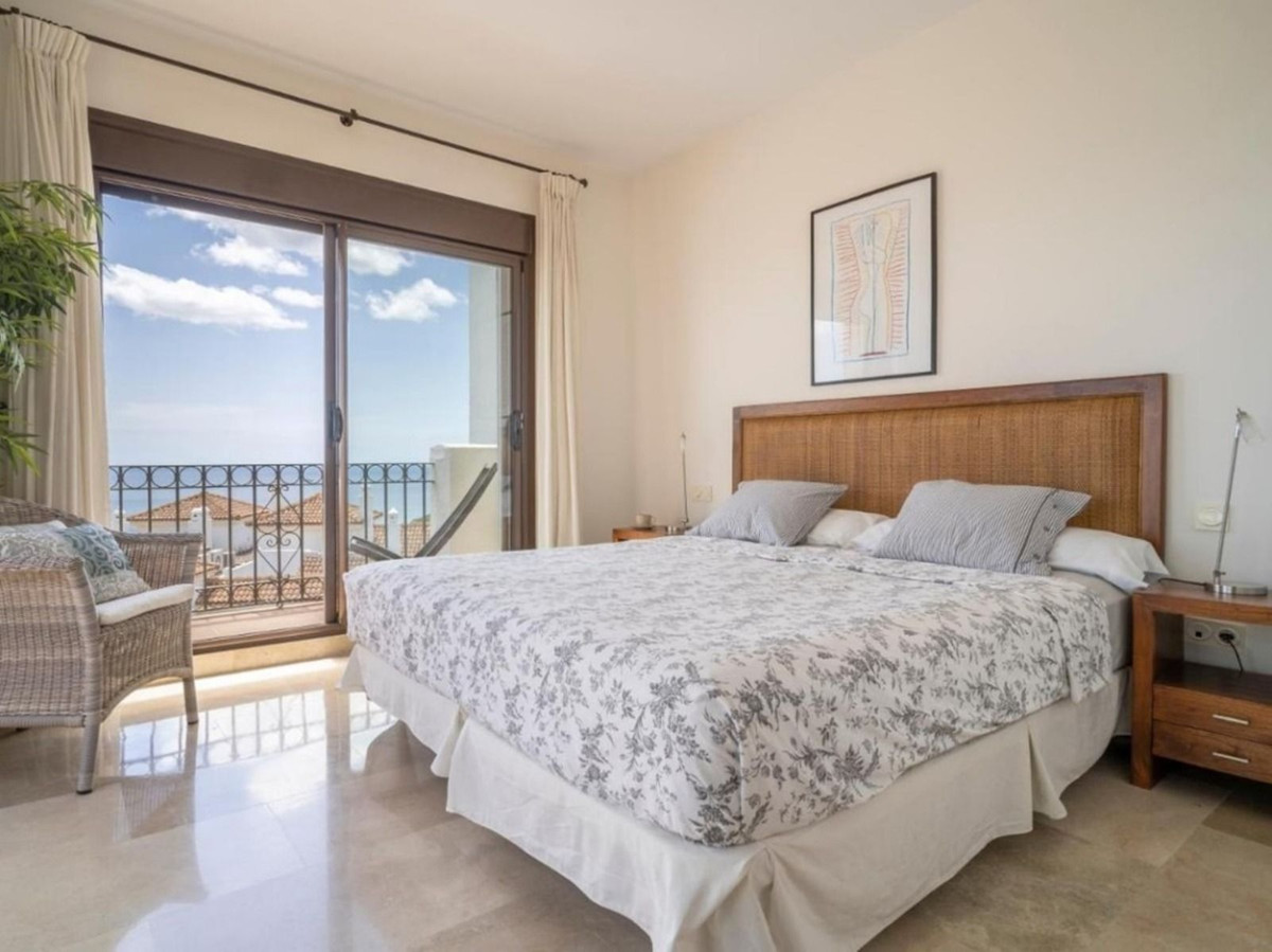 Se vende Ático de 2 dormitorios en Costa Del Sol, Cadiz, España