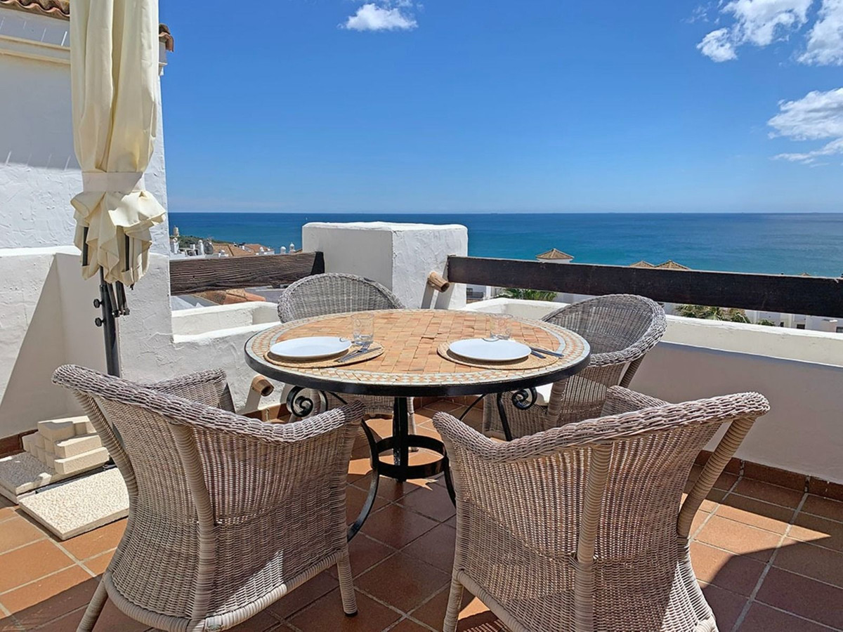Se vende Ático de 2 dormitorios en Costa Del Sol, Cadiz, España
