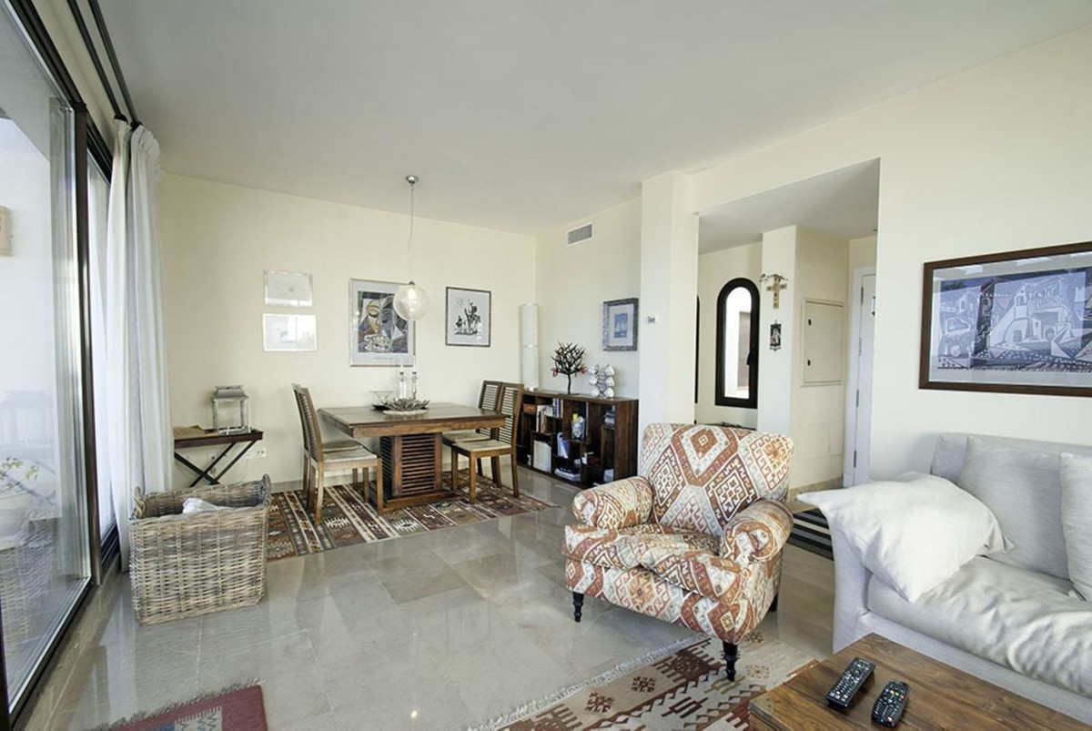 Se vende Ático de 2 dormitorios en Costa Del Sol, Cadiz, España
