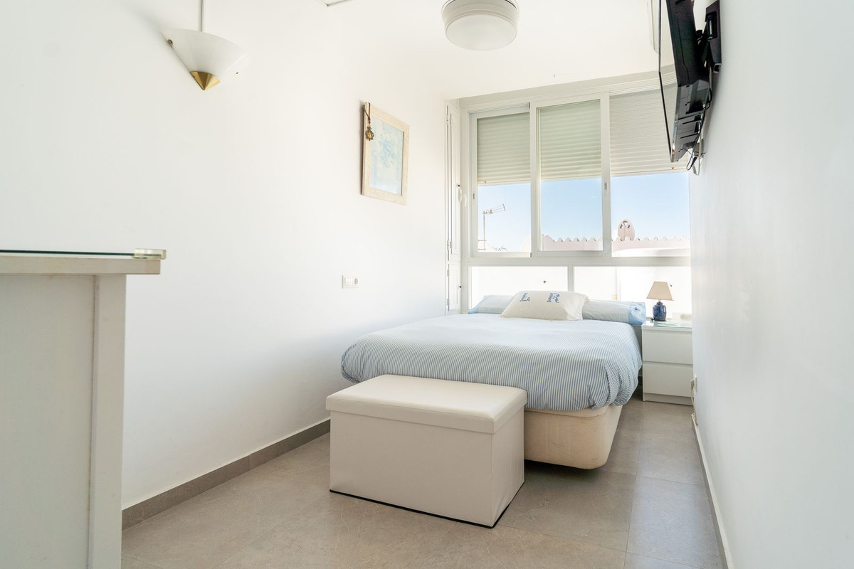 Se vende Pareada de 2 dormitorios en Costa Del Sol, Málaga, España