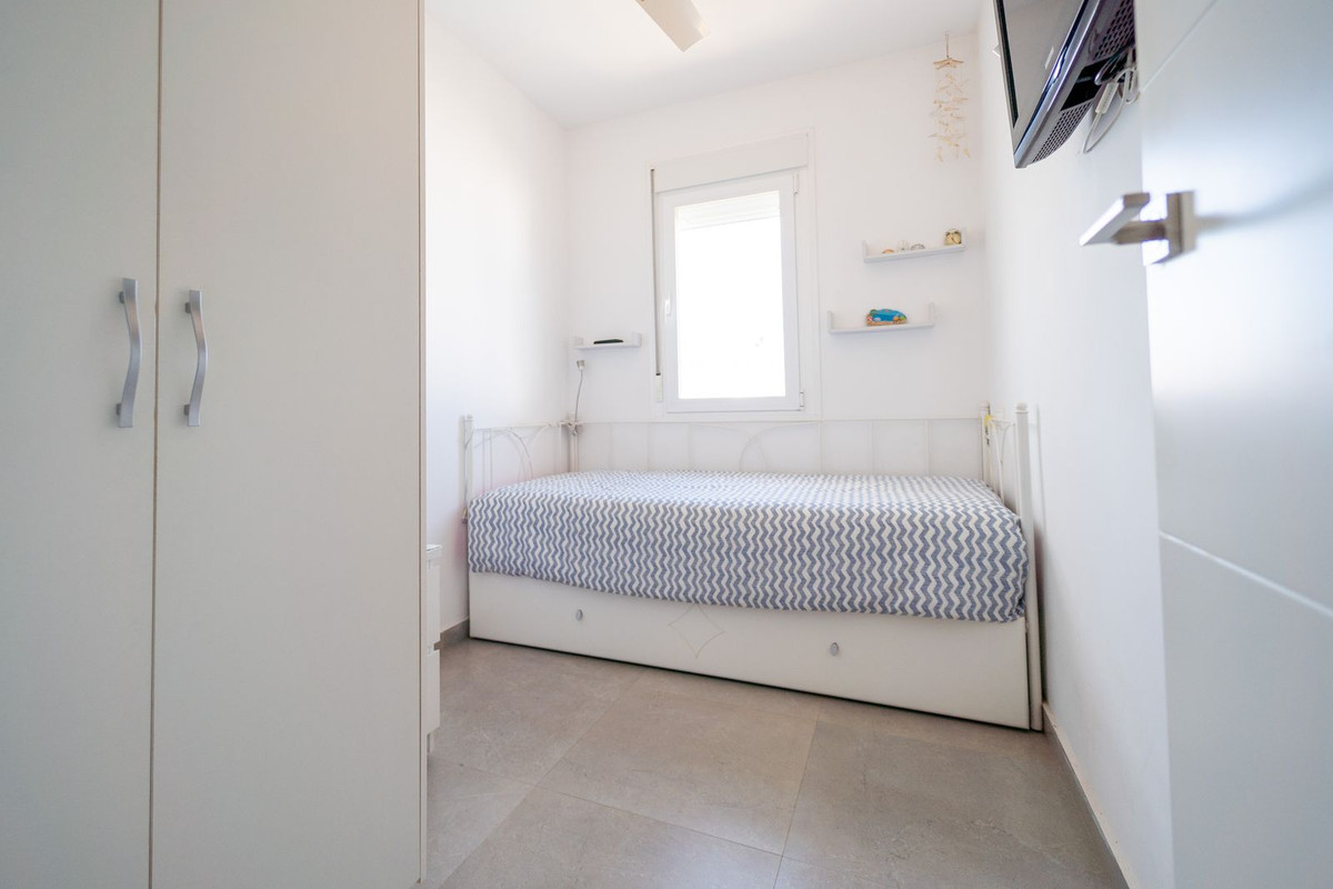 Se vende Pareada de 2 dormitorios en Costa Del Sol, Málaga, España