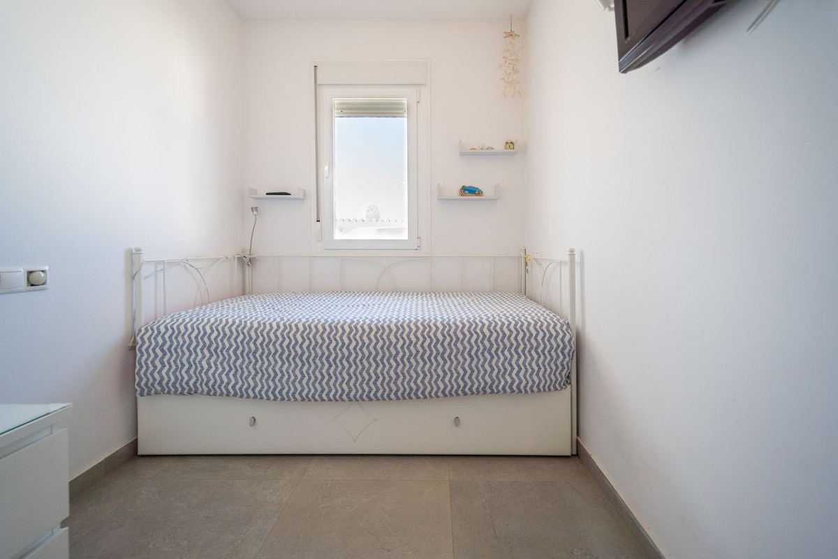 Se vende Pareada de 2 dormitorios en Costa Del Sol, Málaga, España
