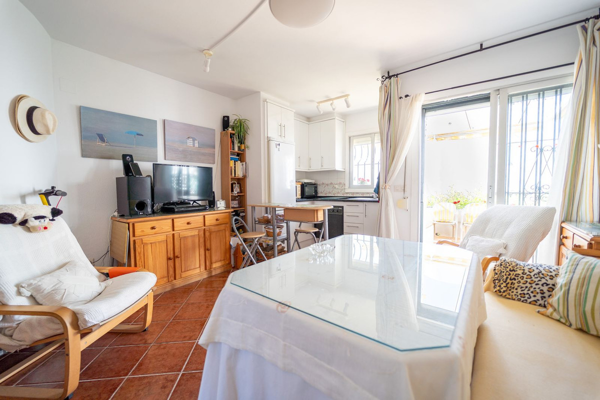 Se vende Pareada de 2 dormitorios en Costa Del Sol, Málaga, España