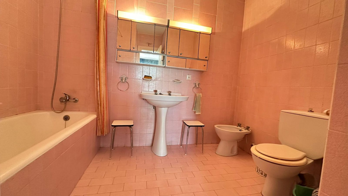 Se vende Apartamento Planta Media de 1 dormitorios en Costa Del Sol, Málaga, España