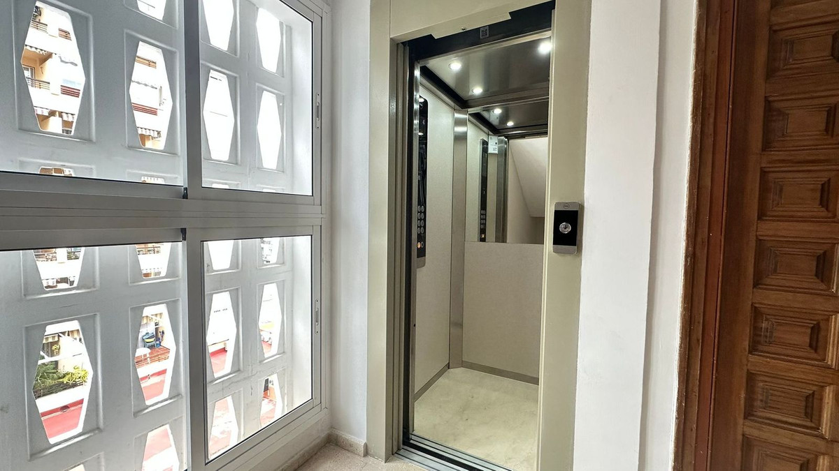 Se vende Apartamento Planta Media de 1 dormitorios en Costa Del Sol, Málaga, España