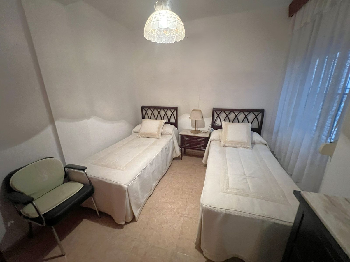 2 Bed Apartment for sale in Fuengirola Costa Del Sol, Málaga, Spain