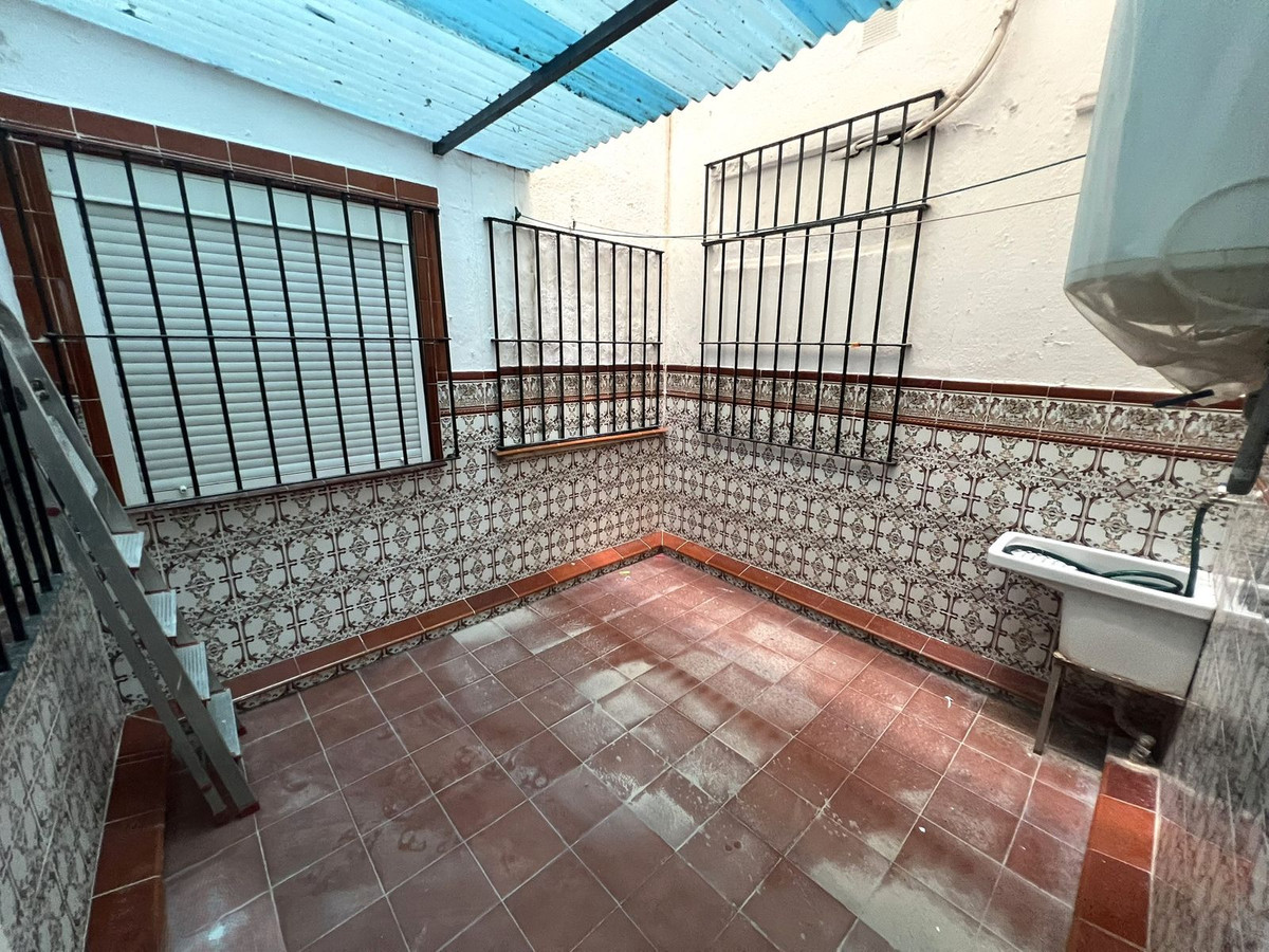 2 Bed Apartment for sale in Fuengirola Costa Del Sol, Málaga, Spain