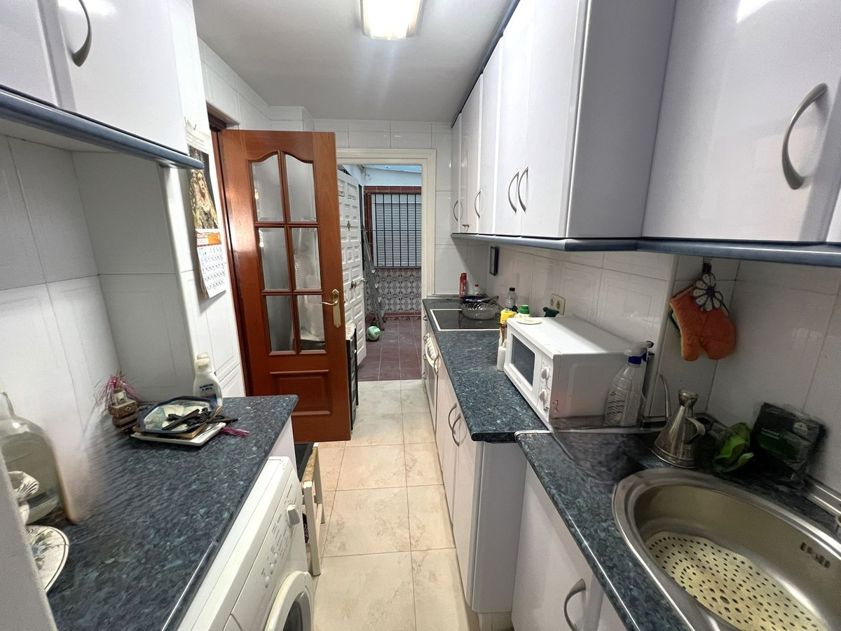 2 Bed Apartment for sale in Fuengirola Costa Del Sol, Málaga, Spain