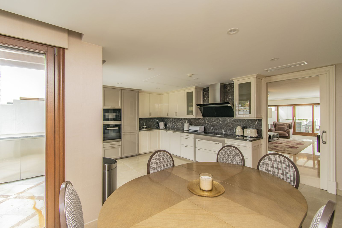 Se vende Ático de 5 dormitorios en Costa Del Sol, Málaga, España