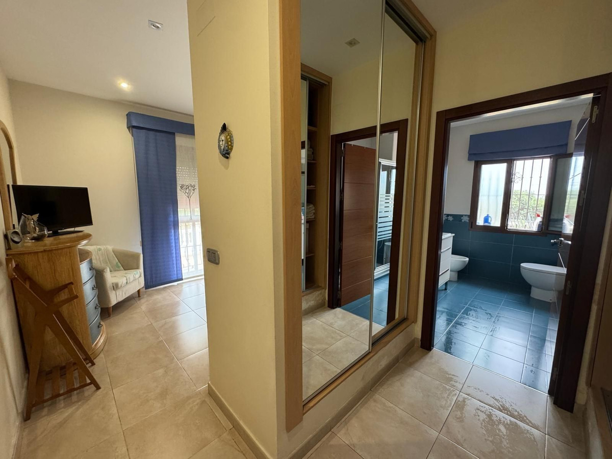 4 Bed Townhouse for sale in Benalmadena Costa Costa Del Sol, Málaga, Spain