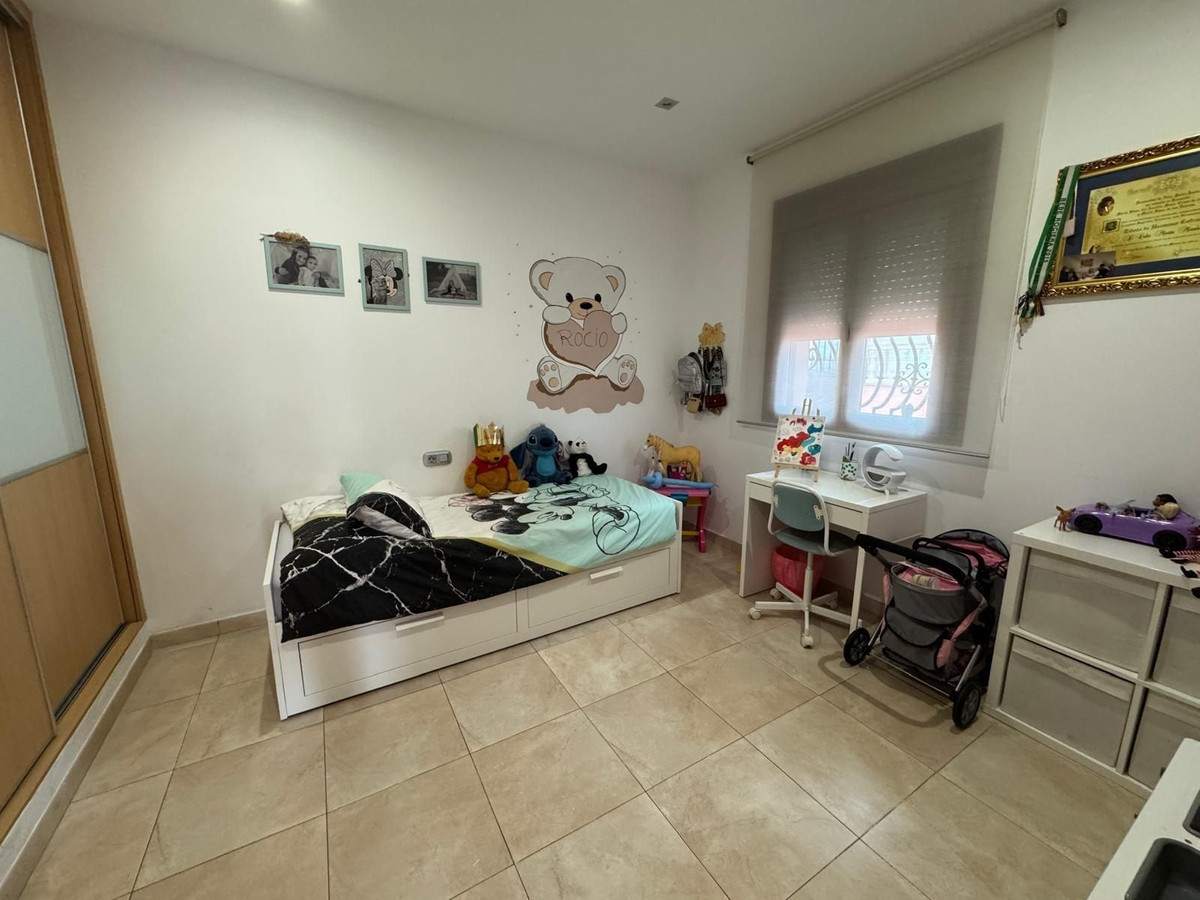 4 Bed Townhouse for sale in Benalmadena Costa Costa Del Sol, Málaga, Spain