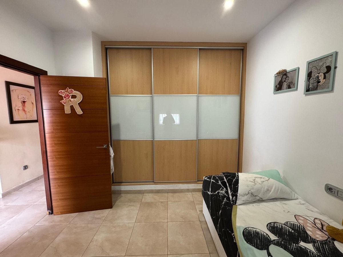 4 Bed Townhouse for sale in Benalmadena Costa Costa Del Sol, Málaga, Spain