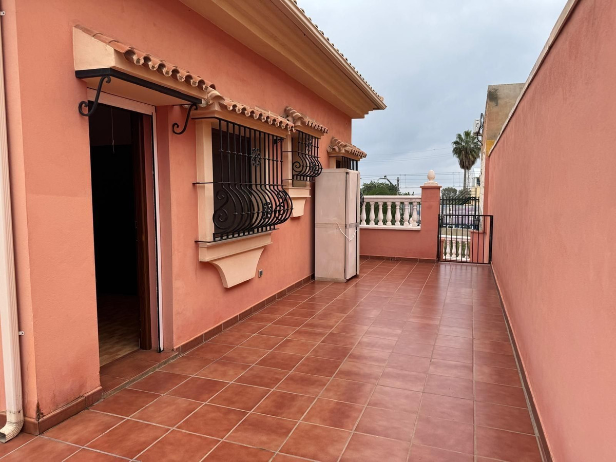 4 Bed Townhouse for sale in Benalmadena Costa Costa Del Sol, Málaga, Spain