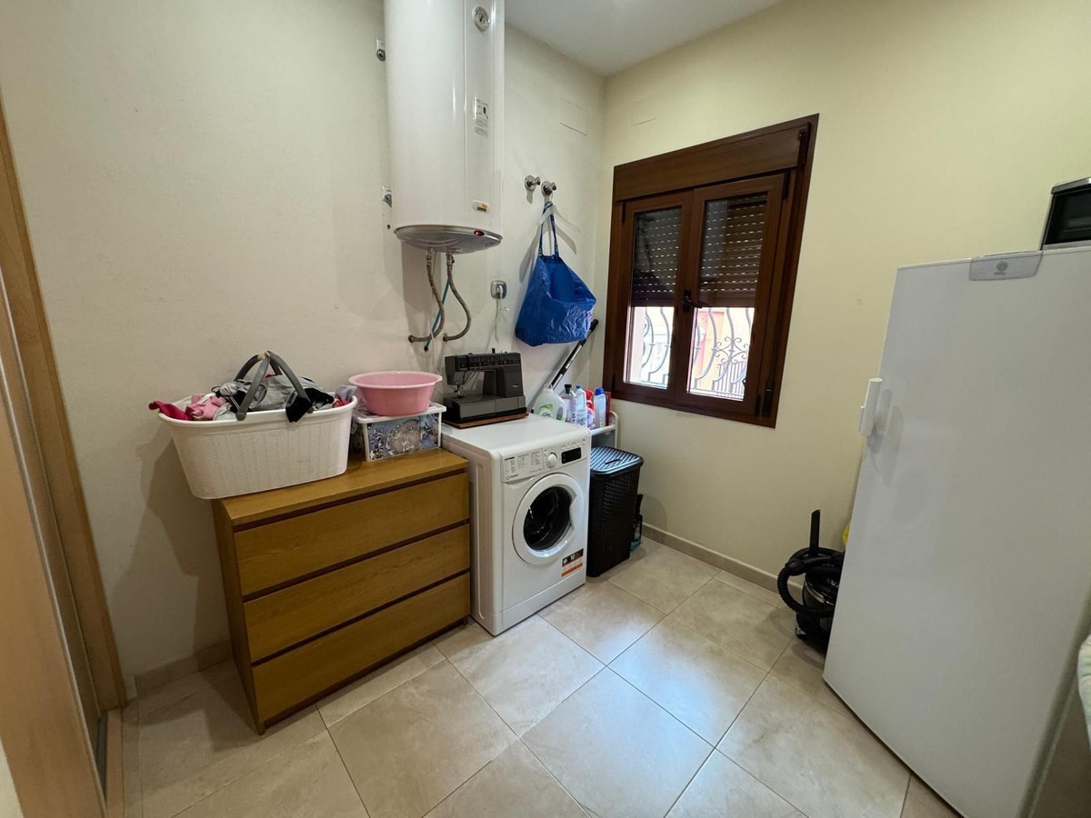 4 Bed Townhouse for sale in Benalmadena Costa Costa Del Sol, Málaga, Spain