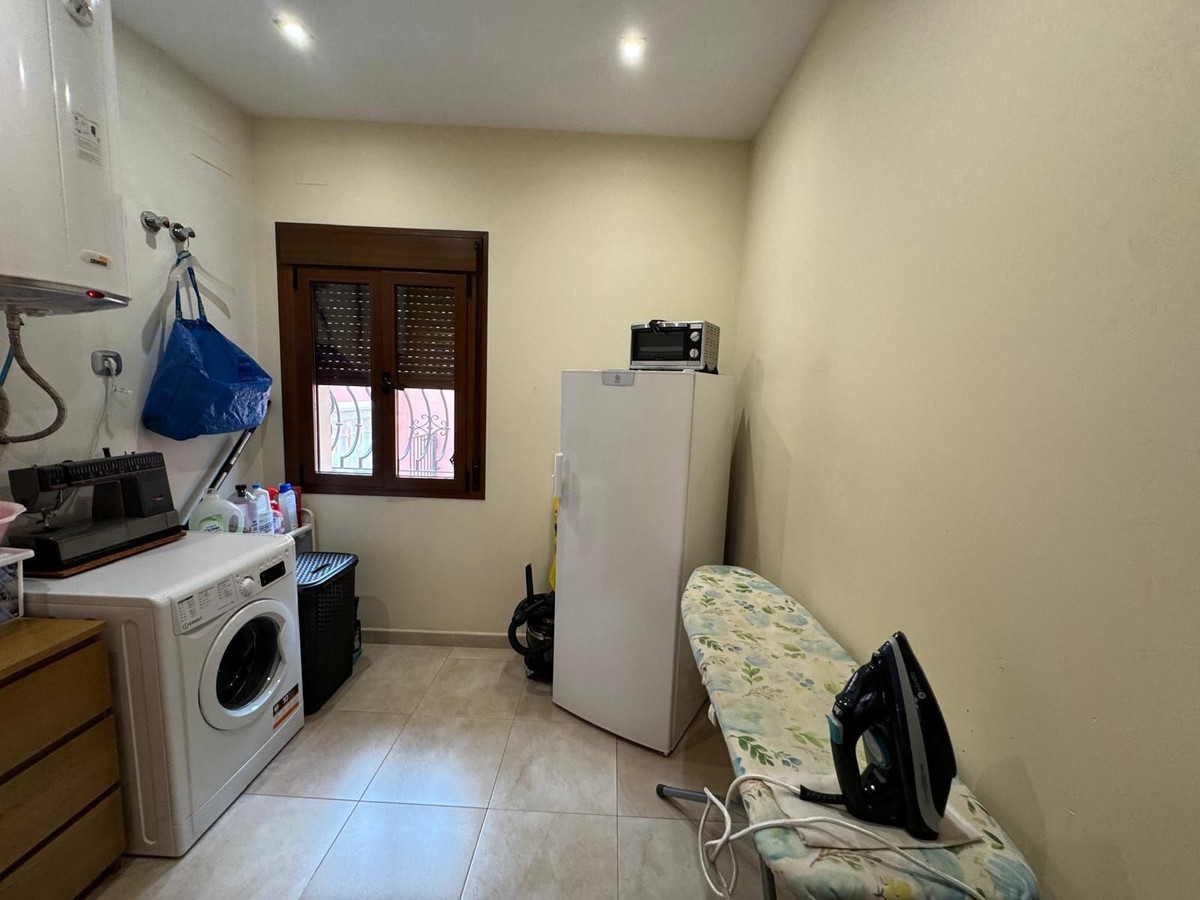 4 Bed Townhouse for sale in Benalmadena Costa Costa Del Sol, Málaga, Spain