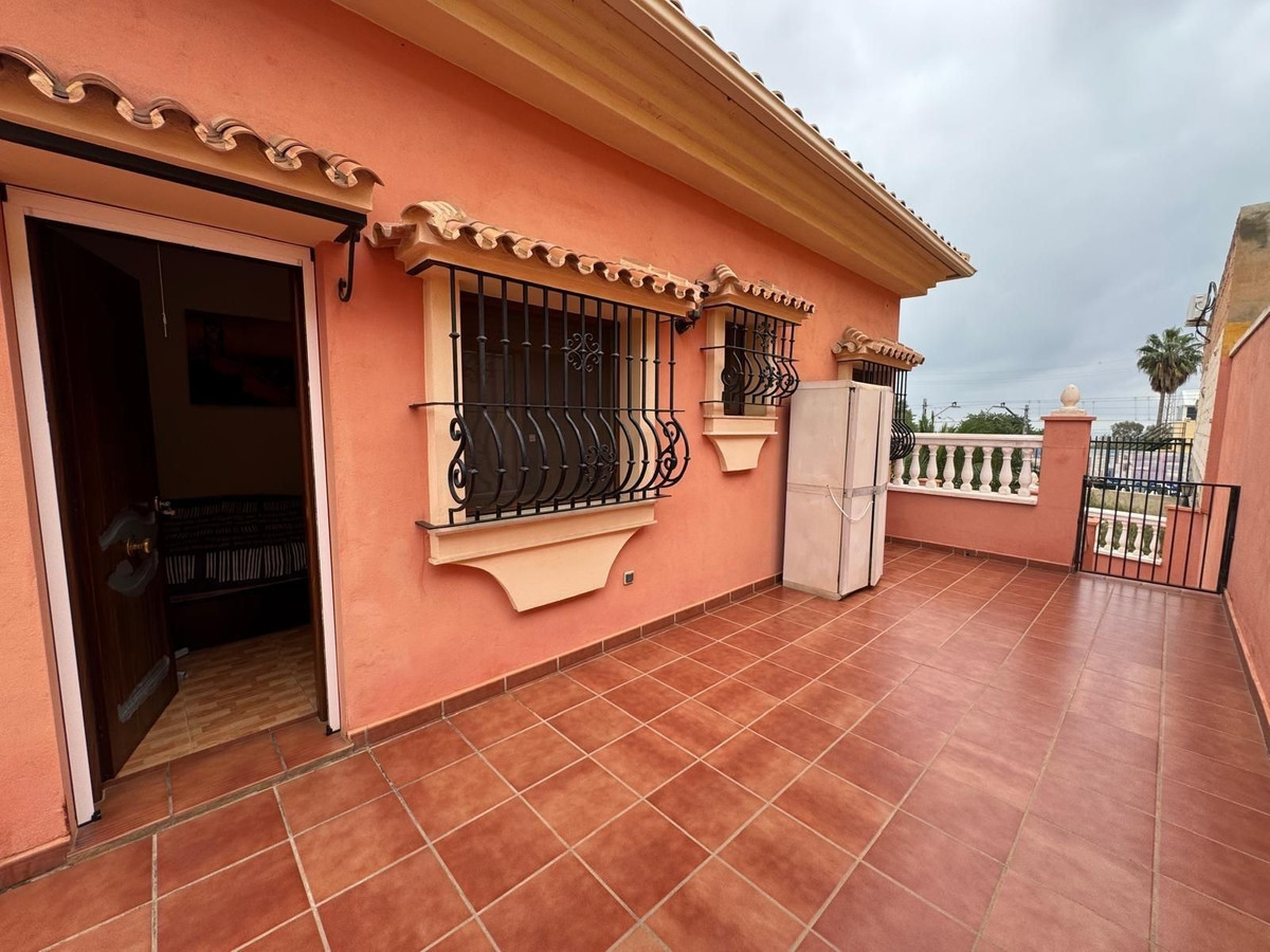 4 Bed Townhouse for sale in Benalmadena Costa Costa Del Sol, Málaga, Spain