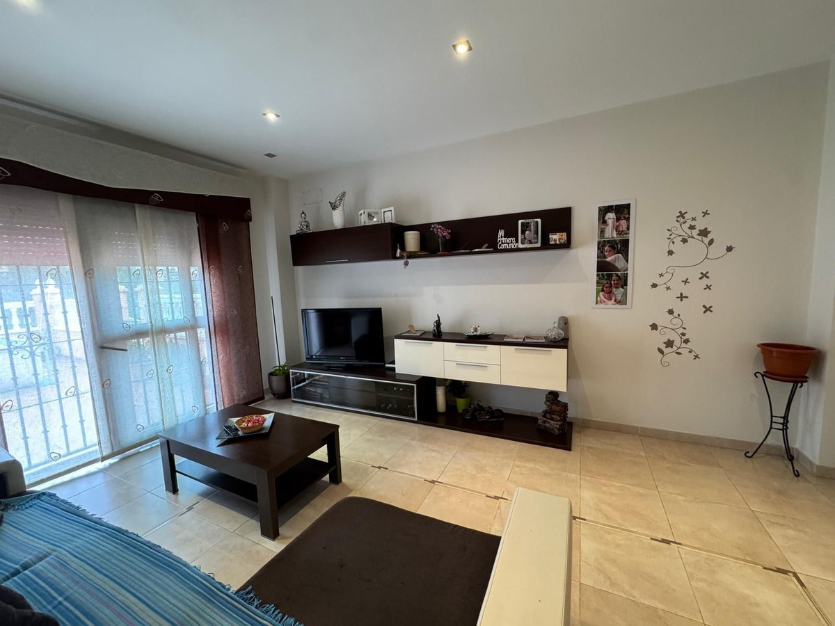 4 Bed Townhouse for sale in Benalmadena Costa Costa Del Sol, Málaga, Spain