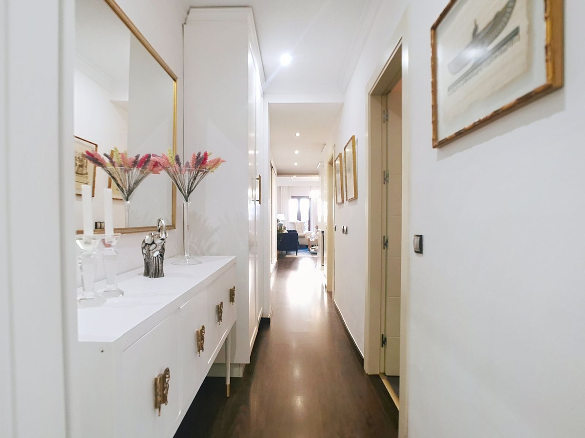 3 Bed Apartment for sale in Málaga Costa Del Sol, Málaga, Spain