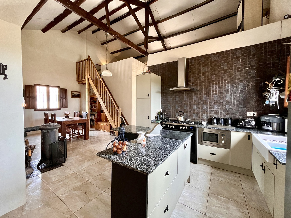 3 Bed Townhouse for sale in Dolores Costa Blanca, Alicante, Spain