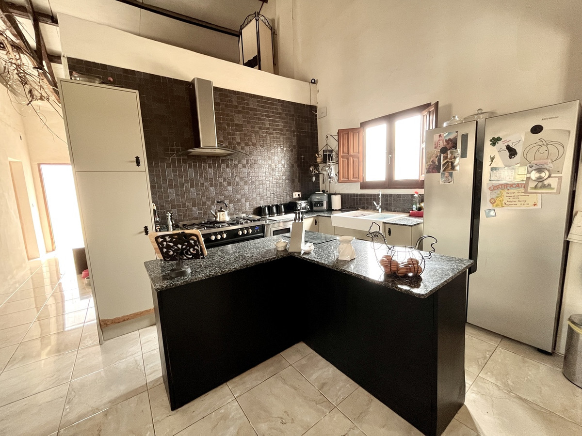 3 Bed Townhouse for sale in Dolores Costa Blanca, Alicante, Spain