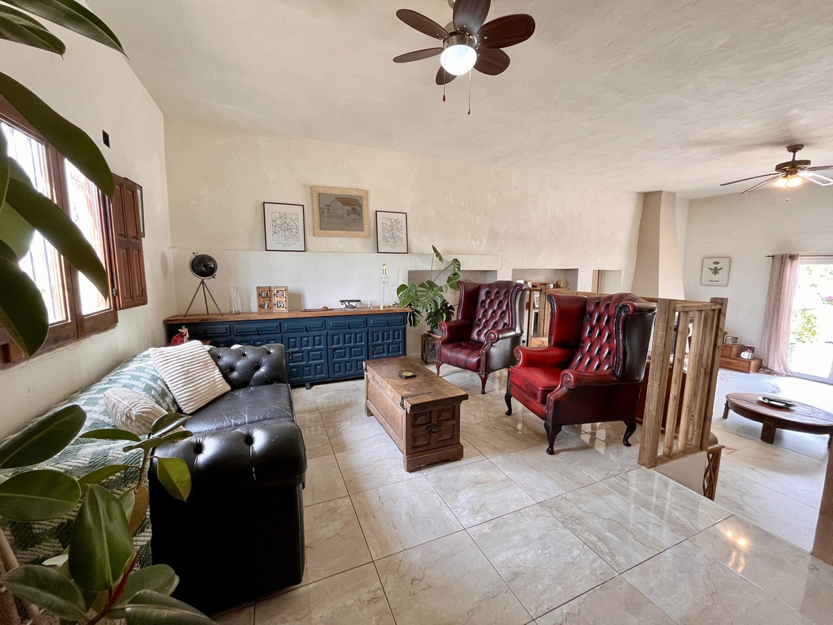 3 Bed Townhouse for sale in Dolores Costa Blanca, Alicante, Spain