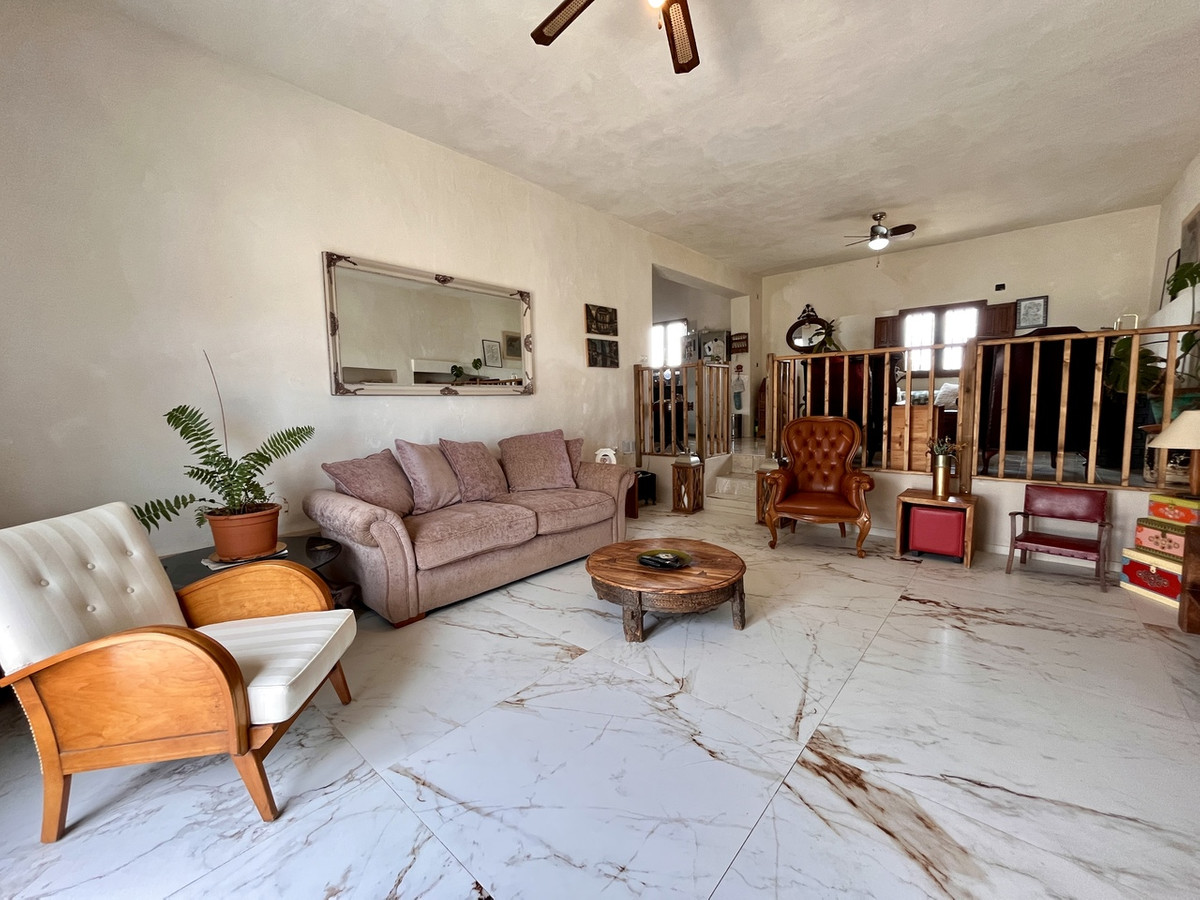 3 Bed Townhouse for sale in Dolores Costa Blanca, Alicante, Spain