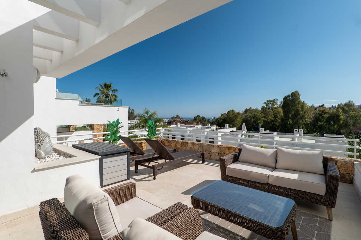 3 Bed Townhouse for sale in The Golden Mile Costa Del Sol, Málaga, Spain