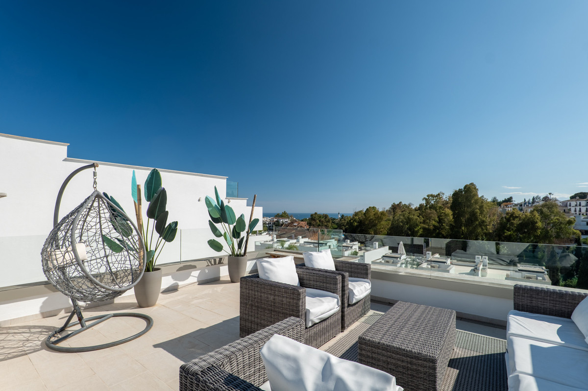 3 Bed Townhouse for sale in The Golden Mile Costa Del Sol, Málaga, Spain
