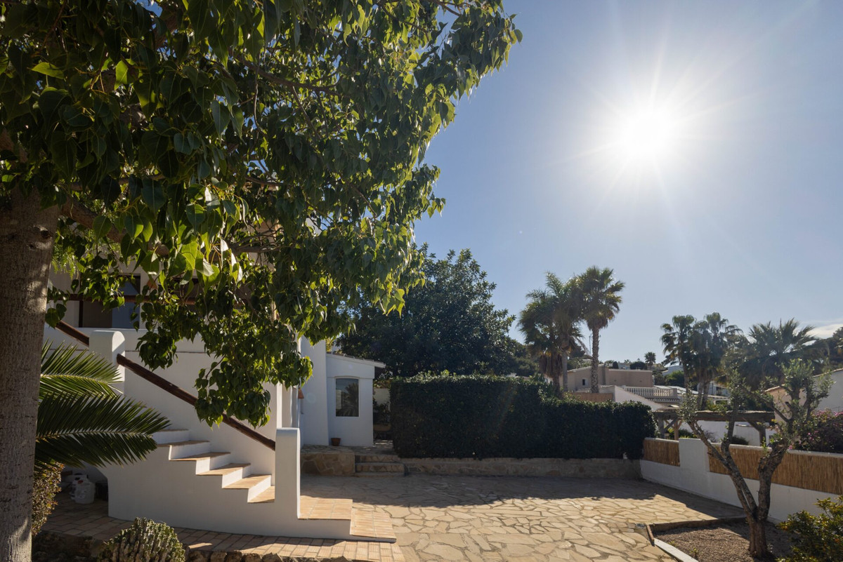 4 Bed Townhouse for sale in Javea Costa Blanca, Alicante, Spain