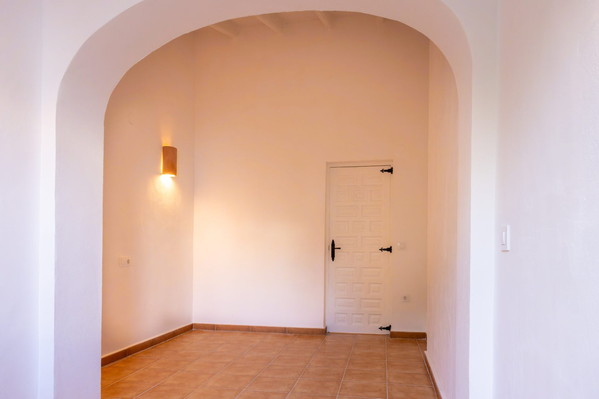 4 Bed Townhouse for sale in Javea Costa Blanca, Alicante, Spain