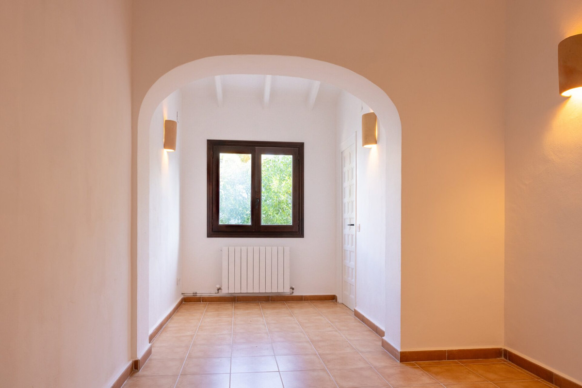 4 Bed Townhouse for sale in Javea Costa Blanca, Alicante, Spain