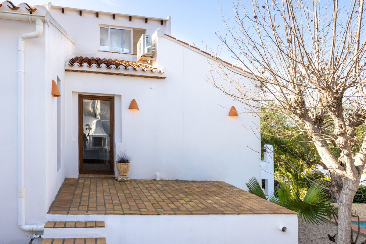 4 Bed Townhouse for sale in Javea Costa Blanca, Alicante, Spain