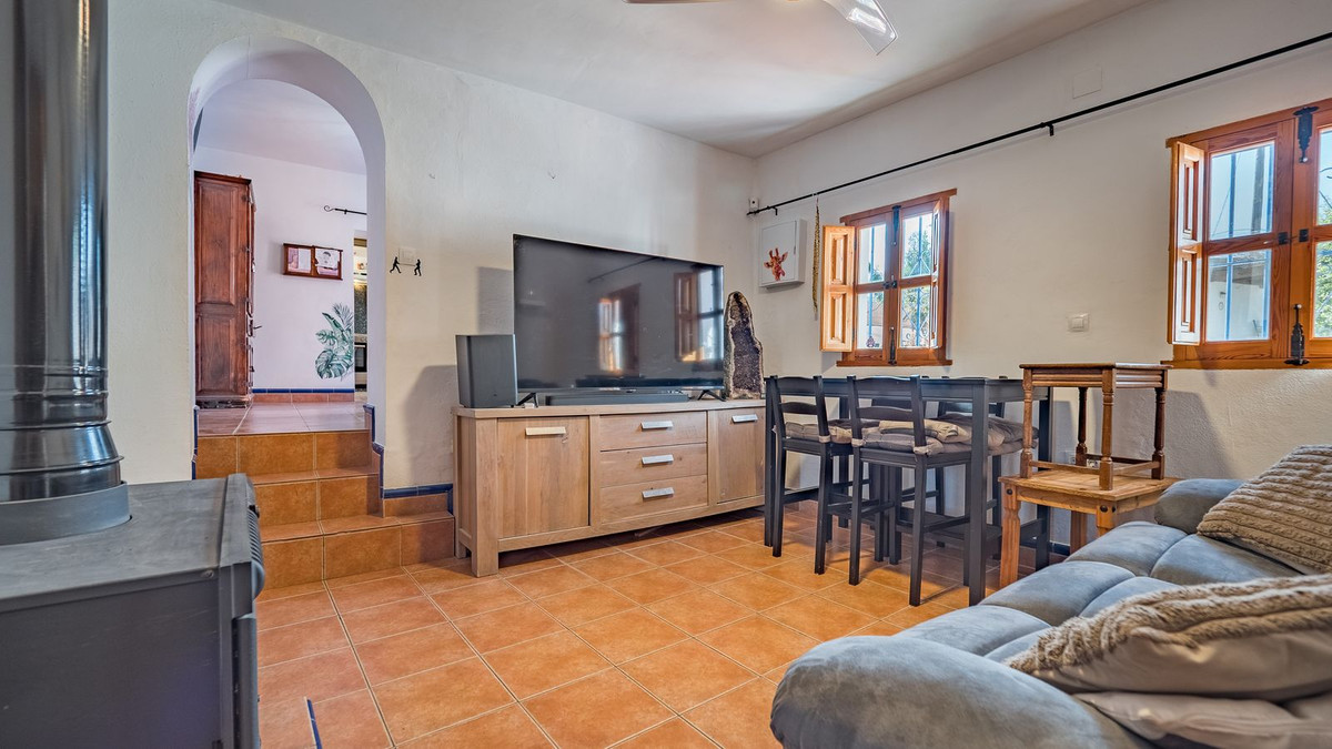 6 Bed Townhouse for sale in Villanueva De La Concepcion Costa Del Sol, Málaga, Spain