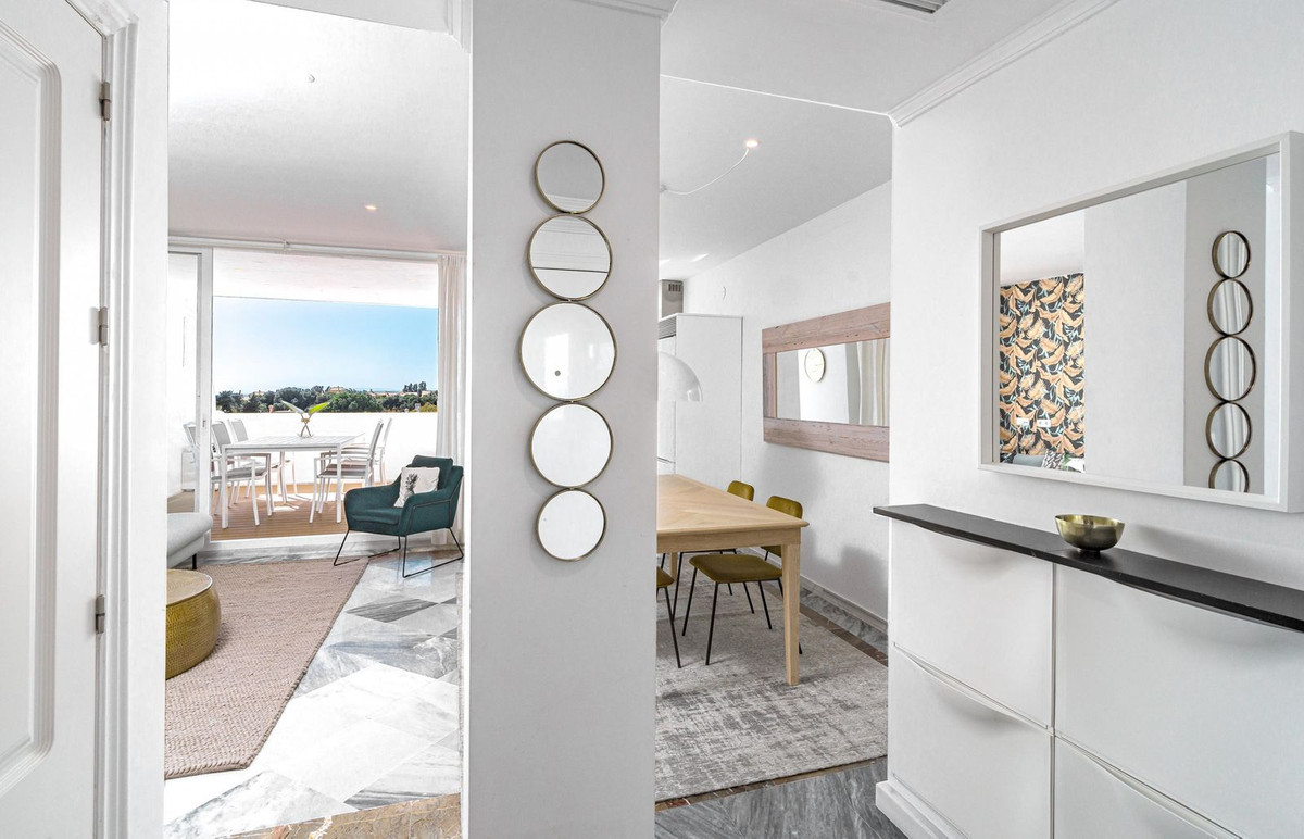 3 Bed Apartment for sale in Nueva Andalucía Costa Del Sol, Málaga, Spain