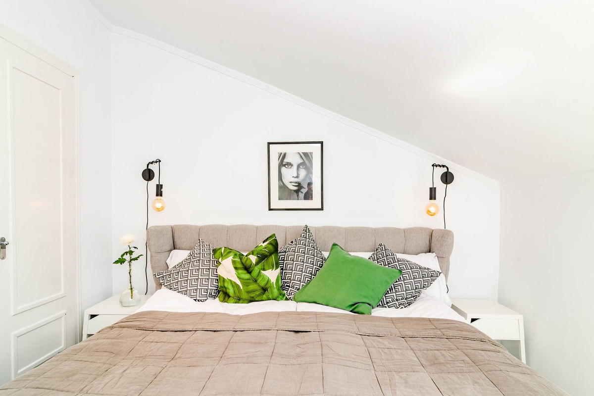3 Bed Apartment for sale in Nueva Andalucía Costa Del Sol, Málaga, Spain