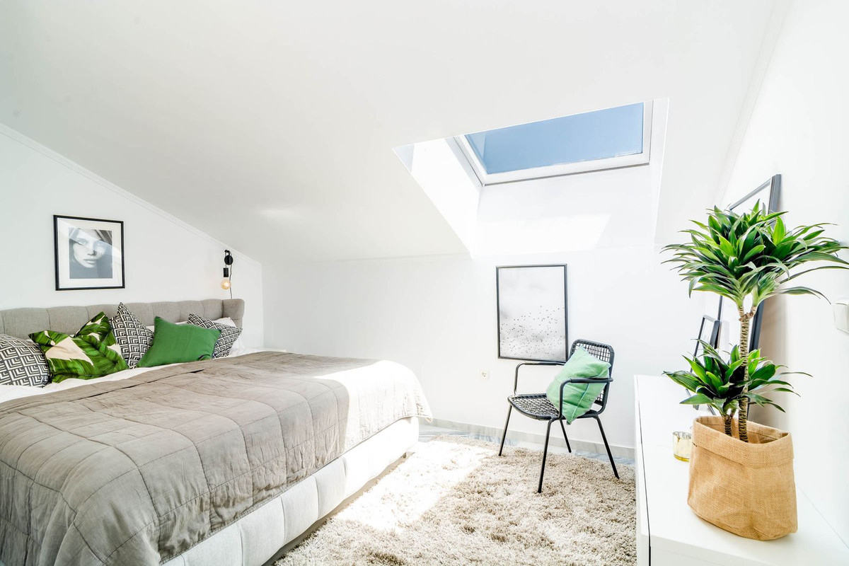 3 Bed Apartment for sale in Nueva Andalucía Costa Del Sol, Málaga, Spain