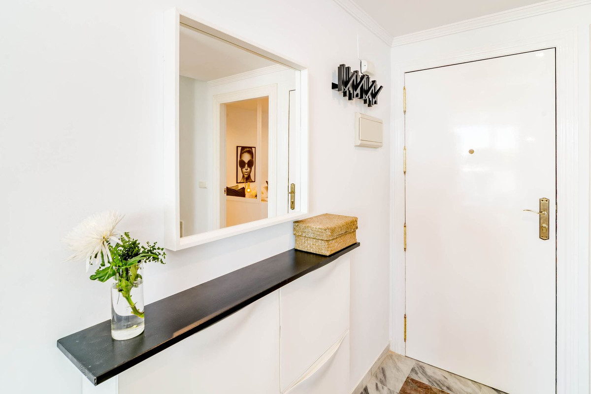 3 Bed Apartment for sale in Nueva Andalucía Costa Del Sol, Málaga, Spain