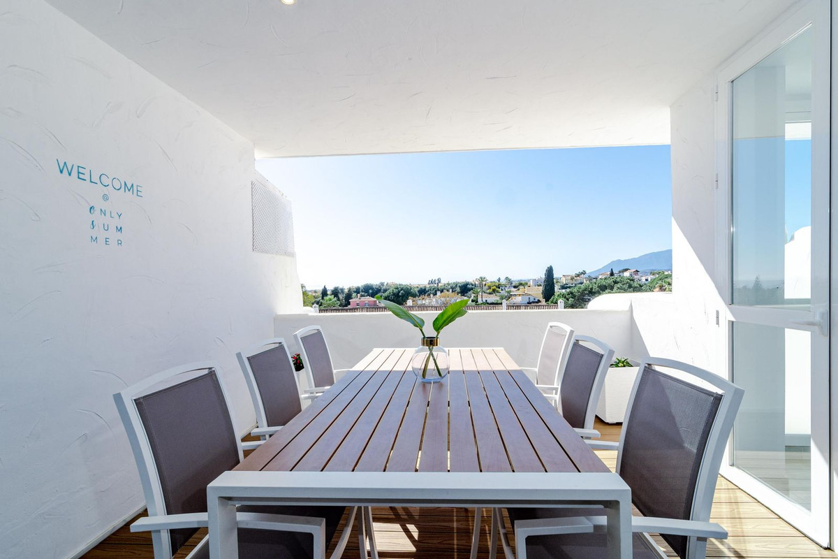 3 Bed Apartment for sale in Nueva Andalucía Costa Del Sol, Málaga, Spain