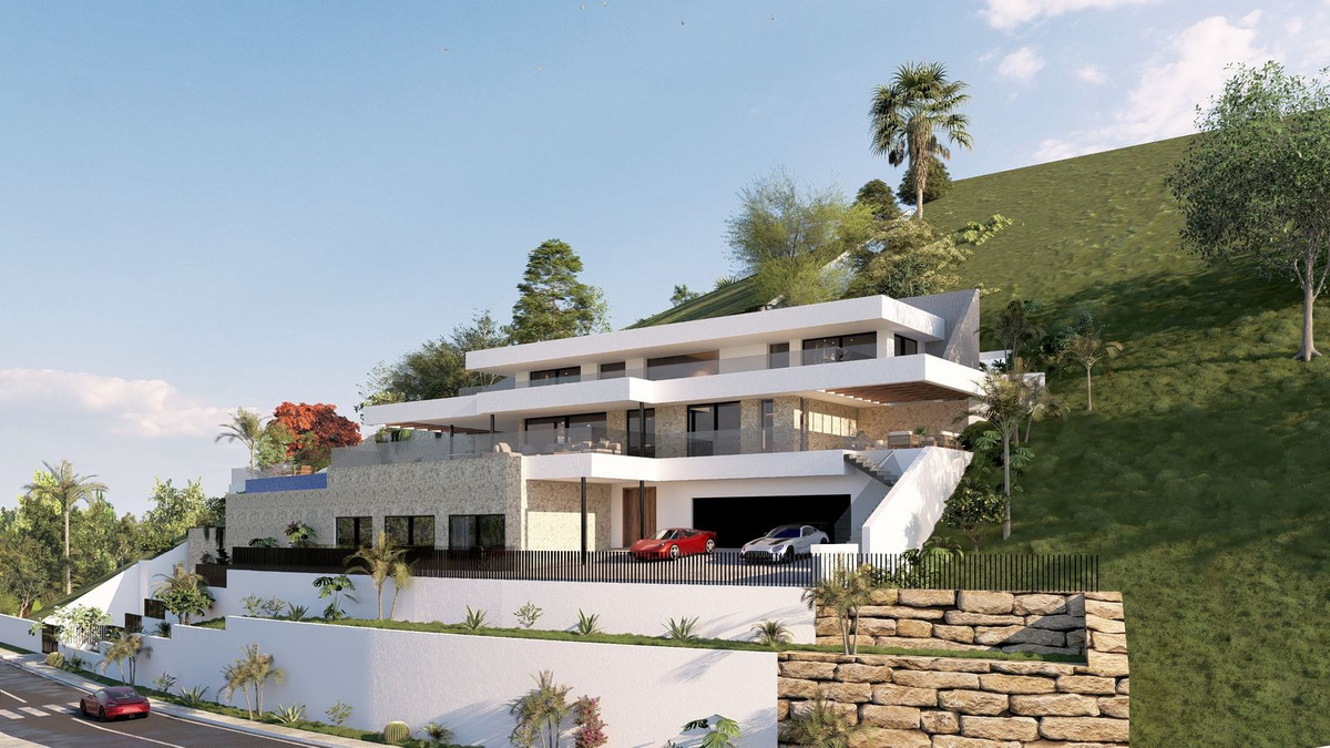 Plots for sale in La Quinta Costa Del Sol, Málaga, Spain