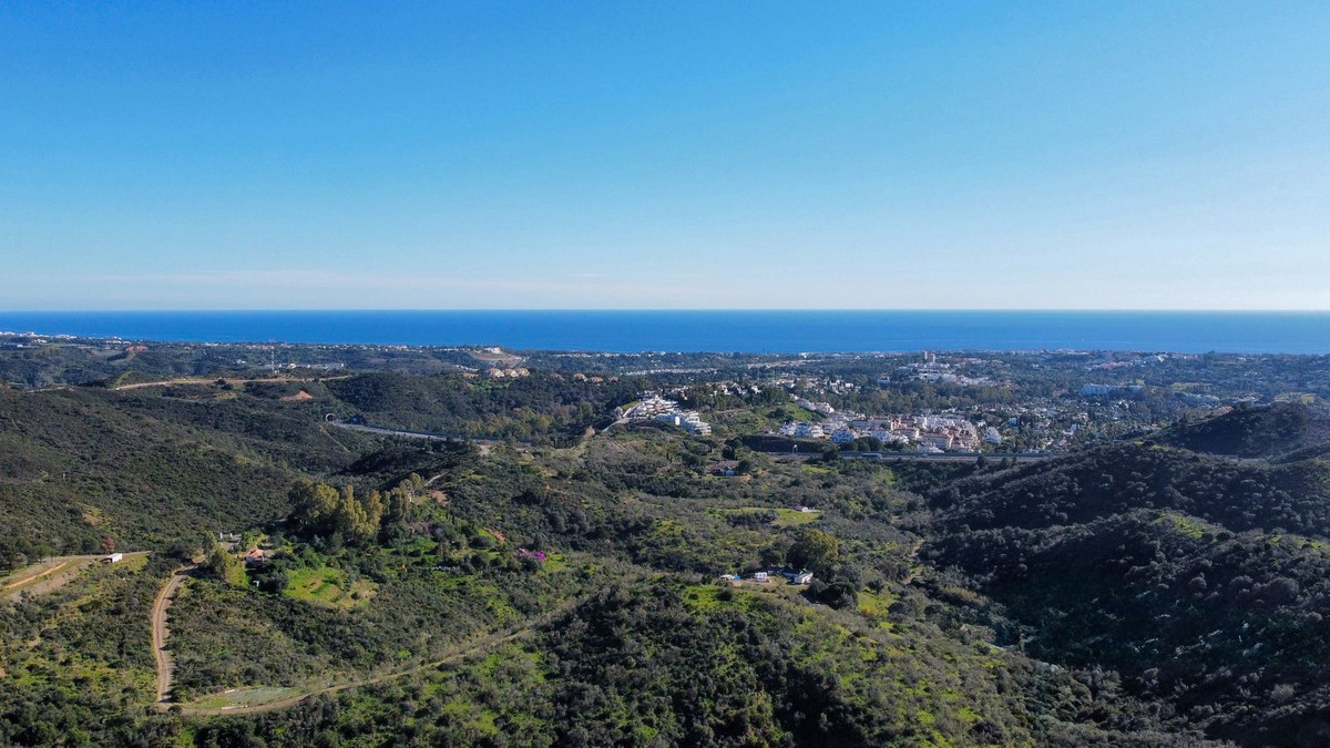 Plots for sale in La Quinta Costa Del Sol, Málaga, Spain