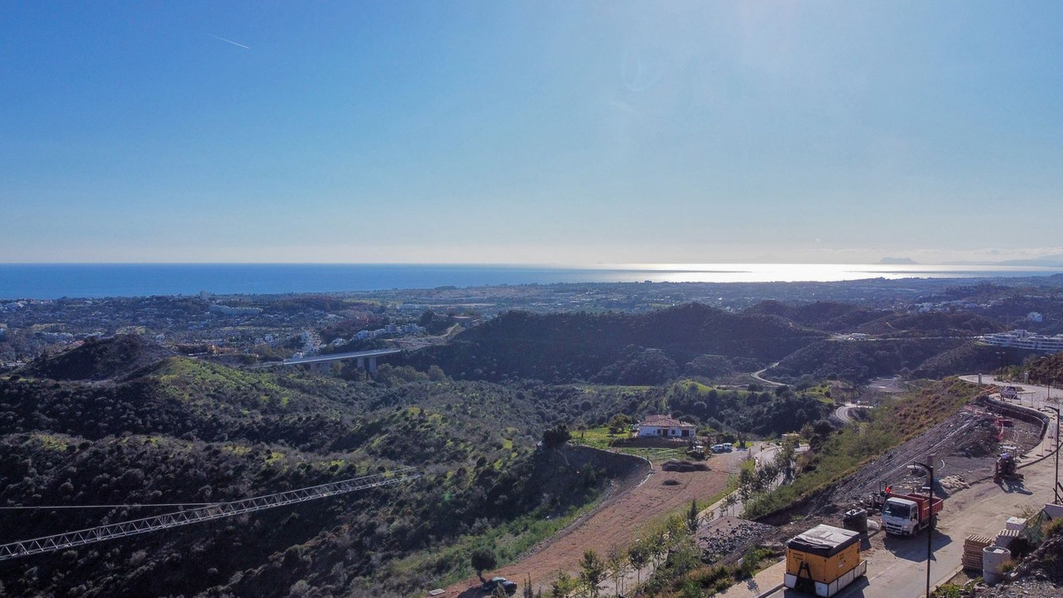 Plots for sale in La Quinta Costa Del Sol, Málaga, Spain