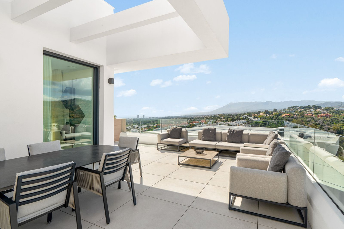 3 Bed Apartment for sale in Artola Costa Del Sol, Málaga, Spain