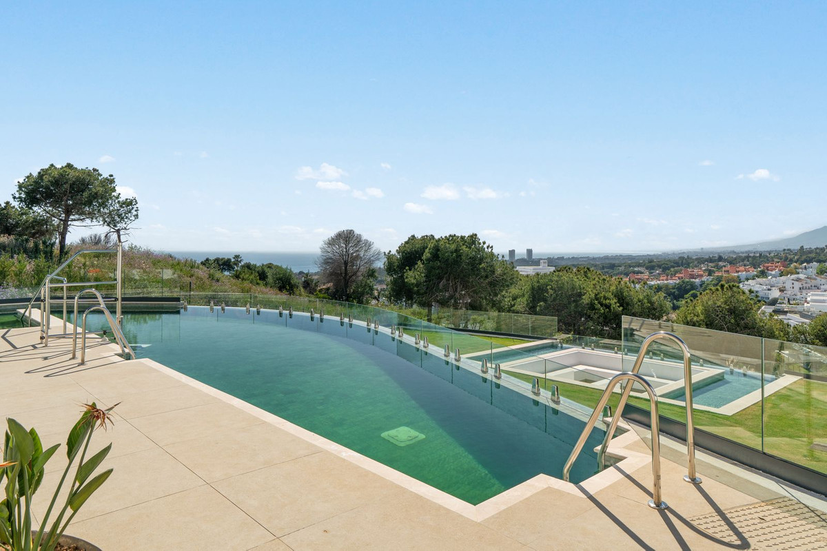 3 Bed Apartment for sale in Artola Costa Del Sol, Málaga, Spain