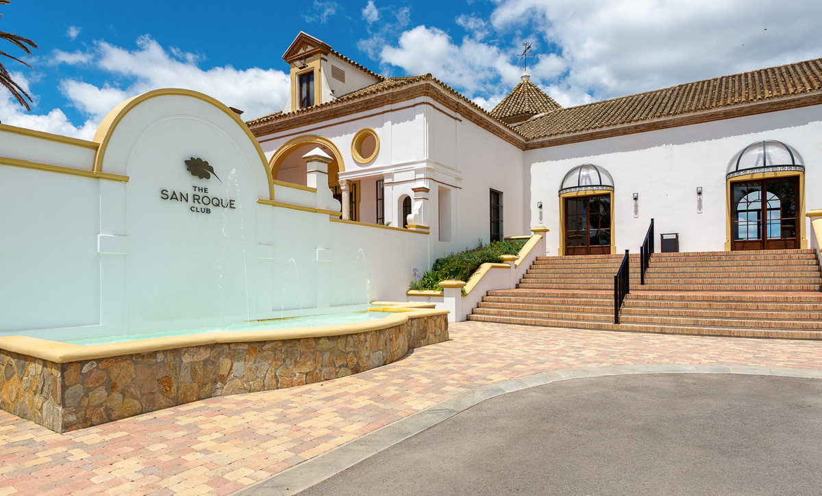 Se vende Apartamento Planta Baja de 3 dormitorios en Costa Del Sol, Cadiz, España