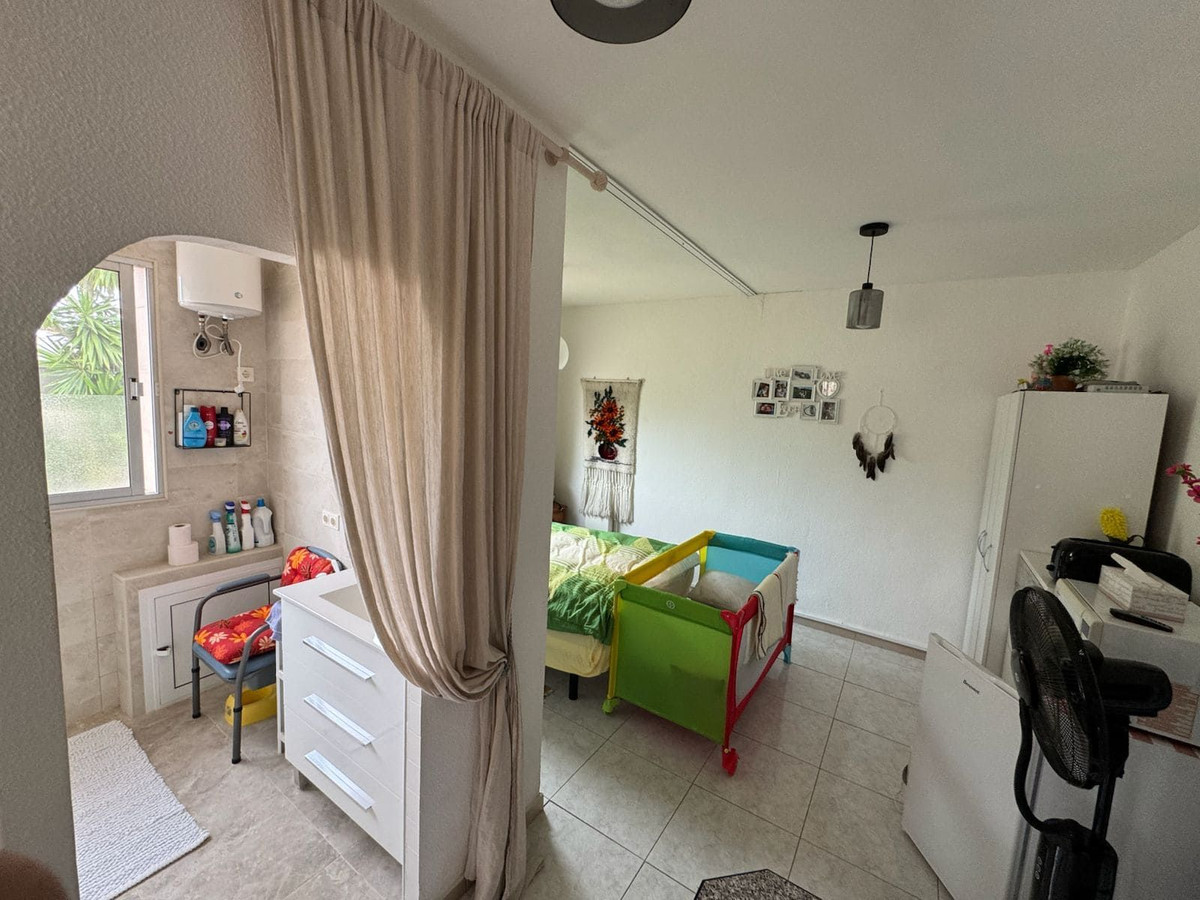 Se vende Villa - Chalet de 3 dormitorios en Costa Blanca, Alicante, España