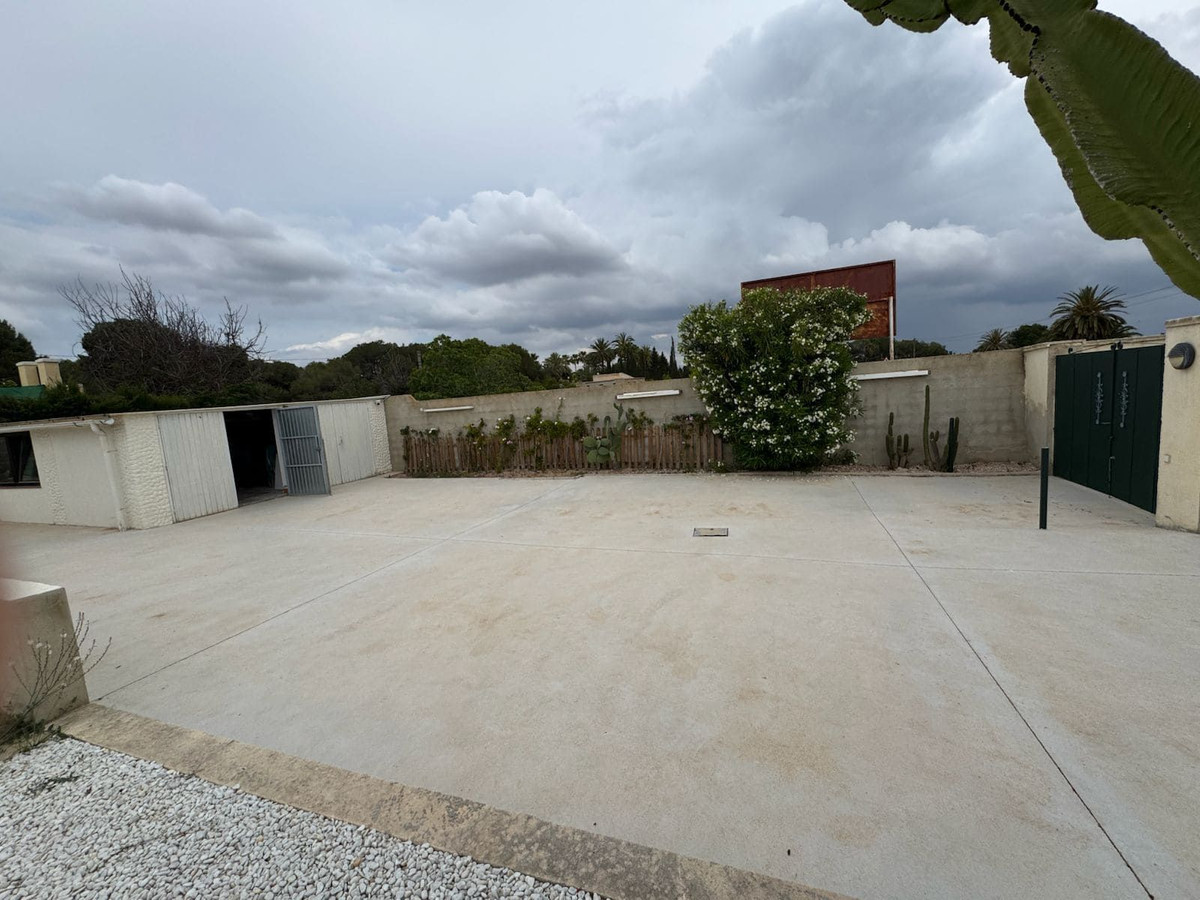 Se vende Villa - Chalet de 3 dormitorios en Costa Blanca, Alicante, España
