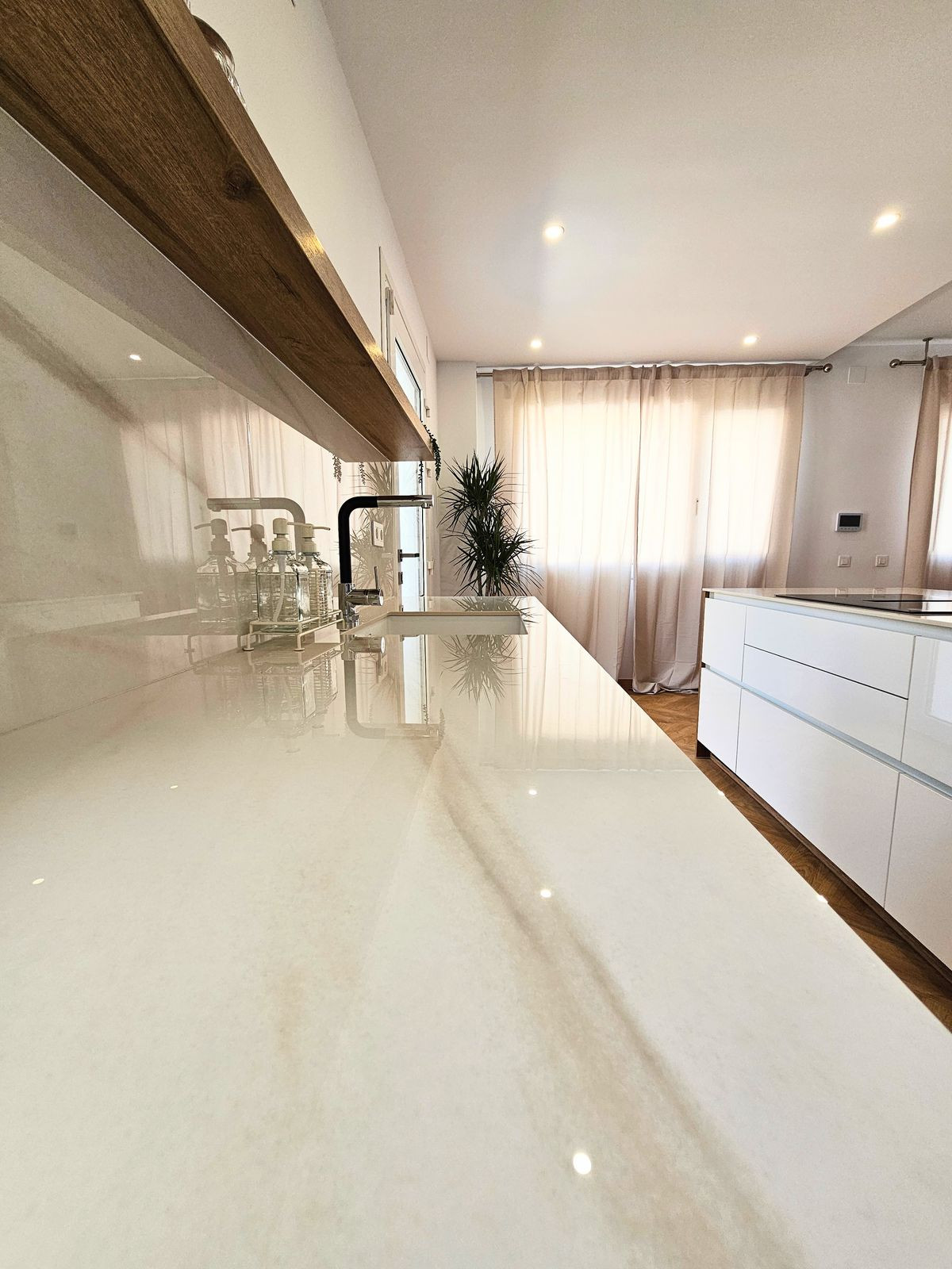 5 Bed Townhouse for sale in La Cala De Mijas Costa Del Sol, Málaga, Spain