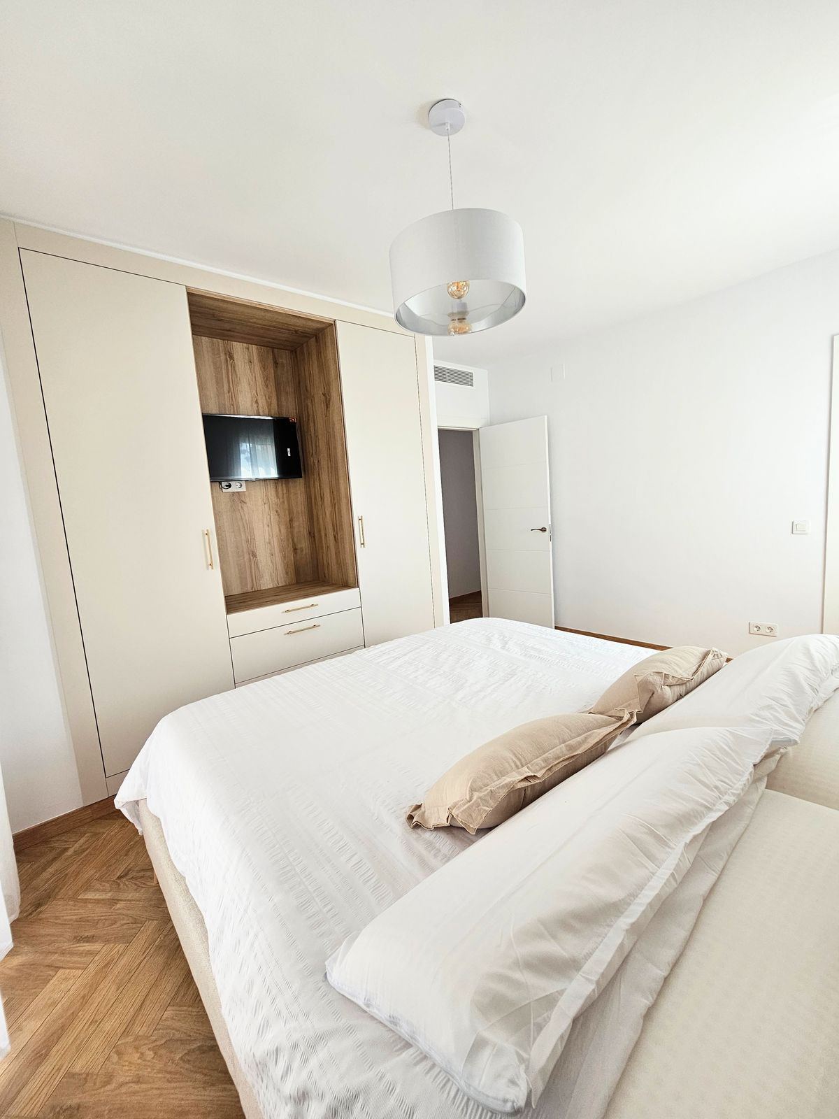 5 Bed Townhouse for sale in La Cala De Mijas Costa Del Sol, Málaga, Spain