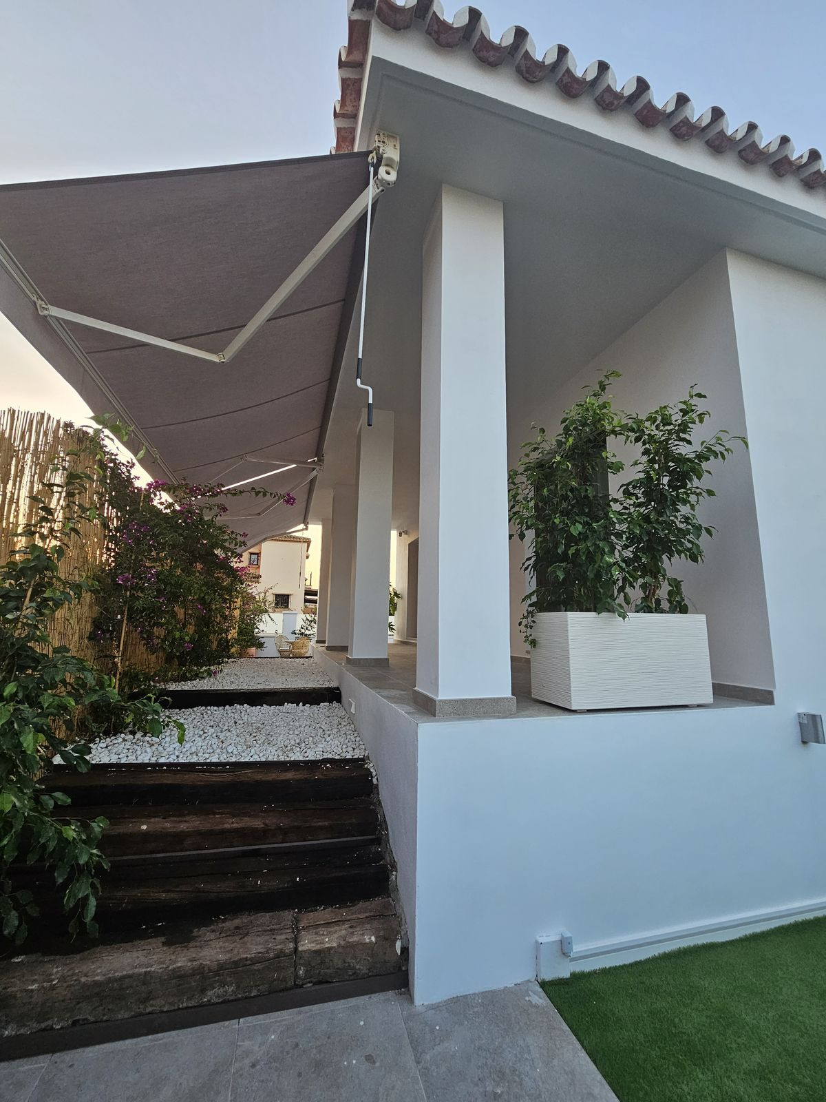 5 Bed Townhouse for sale in La Cala De Mijas Costa Del Sol, Málaga, Spain