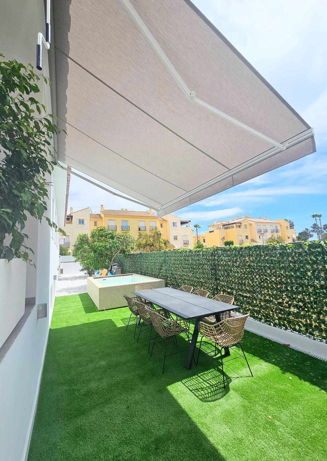 5 Bed Townhouse for sale in La Cala De Mijas Costa Del Sol, Málaga, Spain